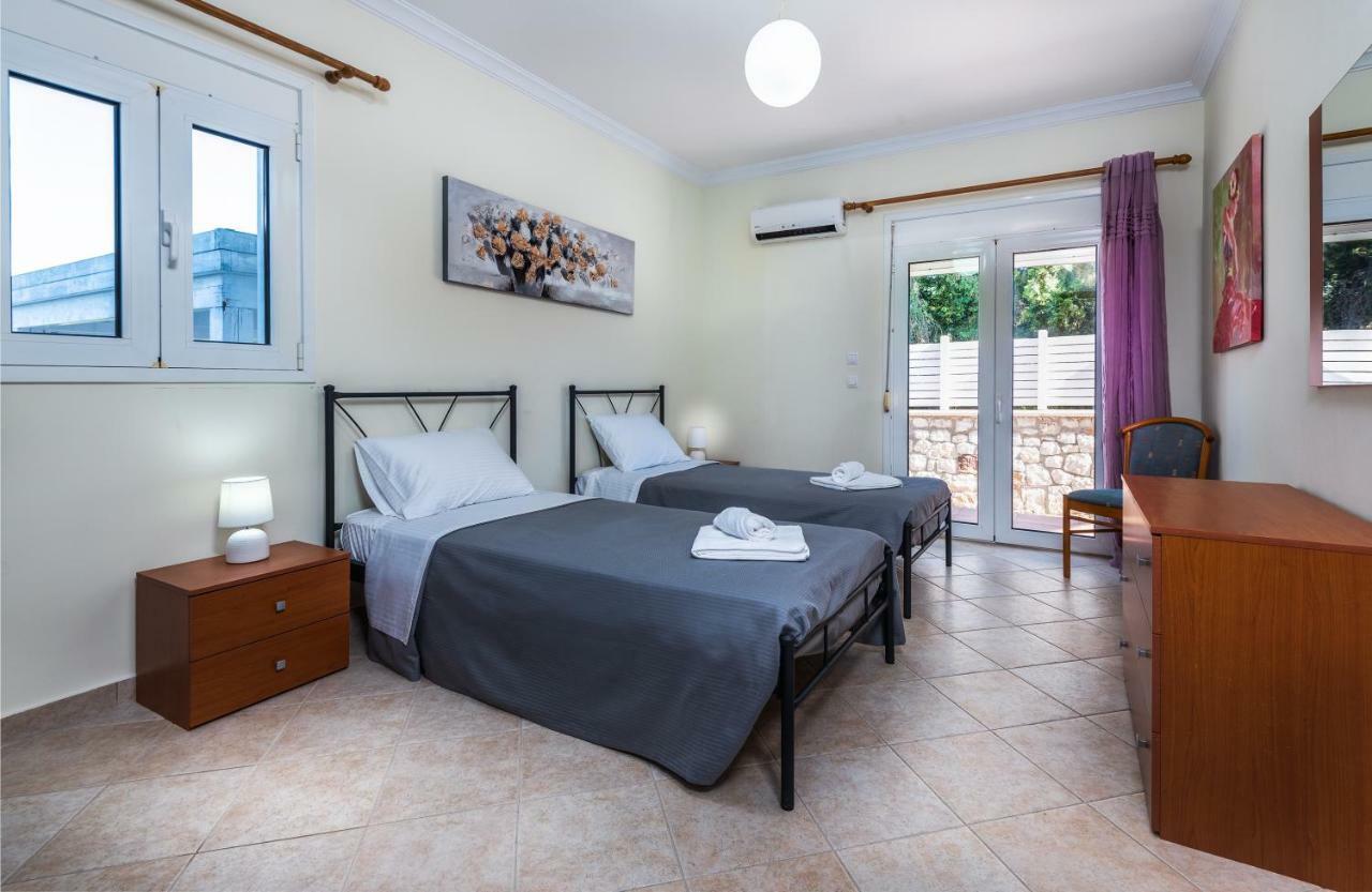 Aphrodite Villa *